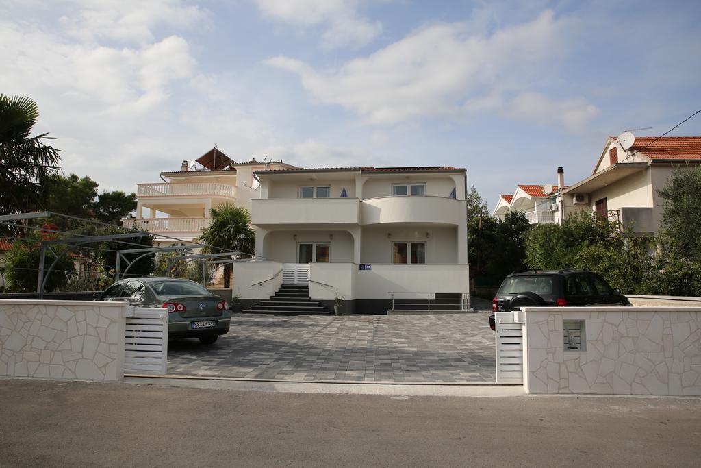 Apartments Gabrijel Водице Екстериор снимка