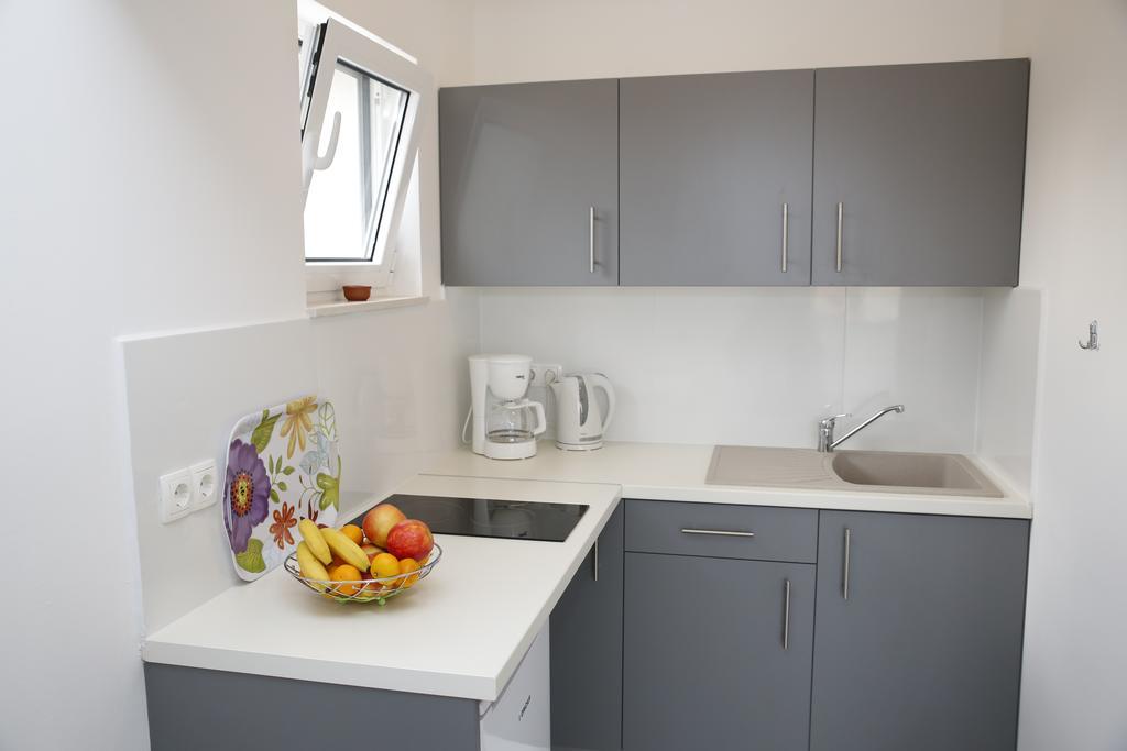 Apartments Gabrijel Водице Екстериор снимка