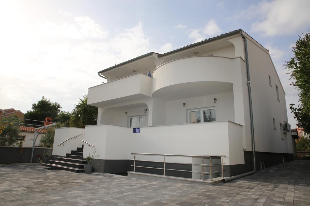 Apartments Gabrijel Водице Екстериор снимка