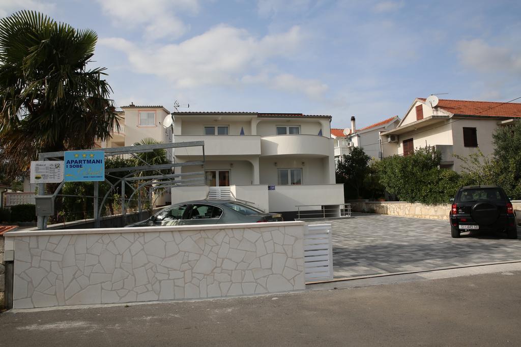 Apartments Gabrijel Водице Екстериор снимка